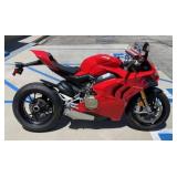 (CA) 2020 Ducati Panigale V4 S