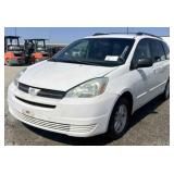 (CA) 2004 Toyota Sienna