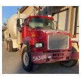 (FL) 2000 Mack RD690S - Diesel