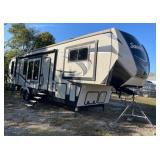 (TX) 2019 Forest River Sandpiper Travel Trailer