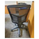 Mesh Back Memory Foam Padded Chair