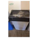 Lot of 3 Flip Top Tash and Recycling Cans