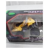 Off Road Sport Race - (2) 4-Wheelers - 1 Yellow, 1 Green