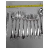 24 PCS (4 Sets) Stainless Steel Cutlery Set
