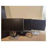 (3) Dell Professional Monitor Bundle with Adjustable Stand - 26in