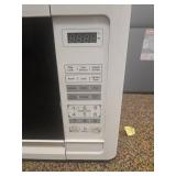 Pelonis 900W Countertop Microwave Oven