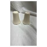 Vintage 36th President Lyndon B. Johnson and Lady Bird Commemorative Ceramic Salt and Pepper Shakers