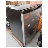Whirlpool 4.3 cu ft Mini Refrigerator Stainless Steel WH43S1E