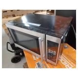 BLACK+DECKER 0.7 cu ft 700W Microwave Oven, Model EM720CPN