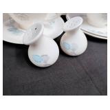 Vintage Blue Pine Cone Pattern China Set