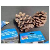 ArtMinds Mosaic Glass Tiles Kit with Hot Glue Gun