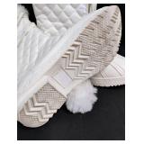 White Quilted Winter Snow Boots with Fur Trim Size 7