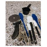 Kitchen Utensil Lot