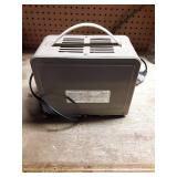 Vintage Ward 10 Amp Deep Cycle Battery Charger