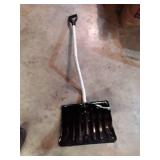 Snow Shovel with Long Handle