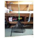 Heavy Duty Lawn and Leaf Rake