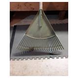 Plastic Lawn Leaf Rake