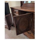 Davis International Bedroom Suite Victorian Carved Wood Queen Bed Frame, Nightstand, Tall dresser, Dressing Console with attached mirror