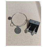 Dog Mom Charm Jewelry Set & Earrings