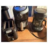 Air fryer/ Toaster/ Mr. Coffee- KEC