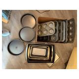 Box of Baking Pans & Sheets- K