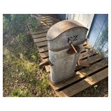 Antique EZ Water Pump- EoSH
