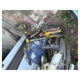 Briggs & Stratton Push Trimmer (Needs Work)- EoSH