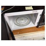 Hamilton Beach Microwave 1000 Watt- 5th K