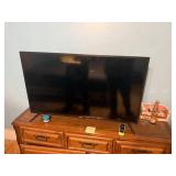 ONN 42" TV w/ Roku and Remote- 5th UpS