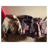 YOUTH CAMO HUNTING COATS X 3- HW