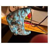 X BOX 1 W/ CONTROLLERS & HEADSET- FR