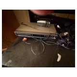 CARD TABLE/ DVD PLAYER/ SPEAKERS/ REMOTE CONTROLS- FR
