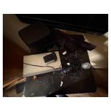 CARD TABLE/ DVD PLAYER/ SPEAKERS/ REMOTE CONTROLS- FR