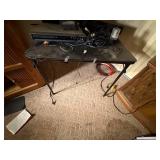 CARD TABLE/ DVD PLAYER/ SPEAKERS/ REMOTE CONTROLS- FR