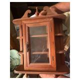 SMALL CURIO CABINET- FR
