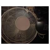 OSCILLATING FANS X 2/ DESK LAMPS- FR