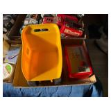 CAT PLASTIC DUMP TRUCK TOY/ BANK- NBR
