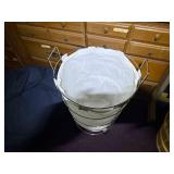 WIRE FRAME LAUNDRY HAMPER W/ LINER- K ST BR