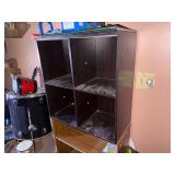 WOOD SHELVES X 2- TR