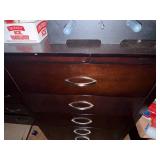 5 DRAWER CHEST OF DRAWERS- TR