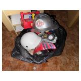 BAG OF MISCELLANEOUS TOYS/CARS/ DRESS UP HATS- TR