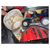BAG OF MISCELLANEOUS TOYS/CARS/ DRESS UP HATS- TR