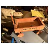 SMALL WOODEN WAGON- FR
