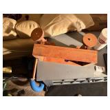 SMALL WOODEN WAGON- FR