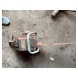 WRIGHT GAS POWER CHAIN SAW- WB