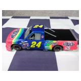 Jeff Gordon #24 DuPont Automotive Chevrolet Silverado Suoer Truck NASCAR 1:24 Diecast