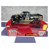 (UNUSED) Mike Wallace #52 NASCAR Racing Champions PurOlator Filters 1:24 Scale Diecast Truck