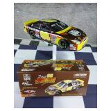 (UNUSED) Dale Jarrett #88 UPS 2001 Ford Taurus NASCAR Diecast 1:24 Stock Car