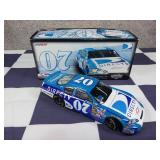 (UNUSED) Clint Bowyer #07 DirecTV NASCAR Diecast Race Car 1:24 Scale