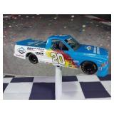 Walker Evans #20 NASCAR Victor Reinz Dodge Diecast 1:24 Model Truck